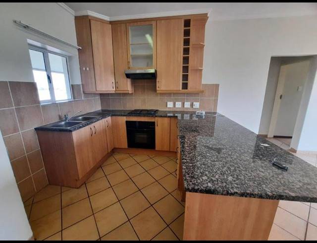 2 BEDROOM APARTMENT FOR SALE IN VANDERBIJLPARK SE 10